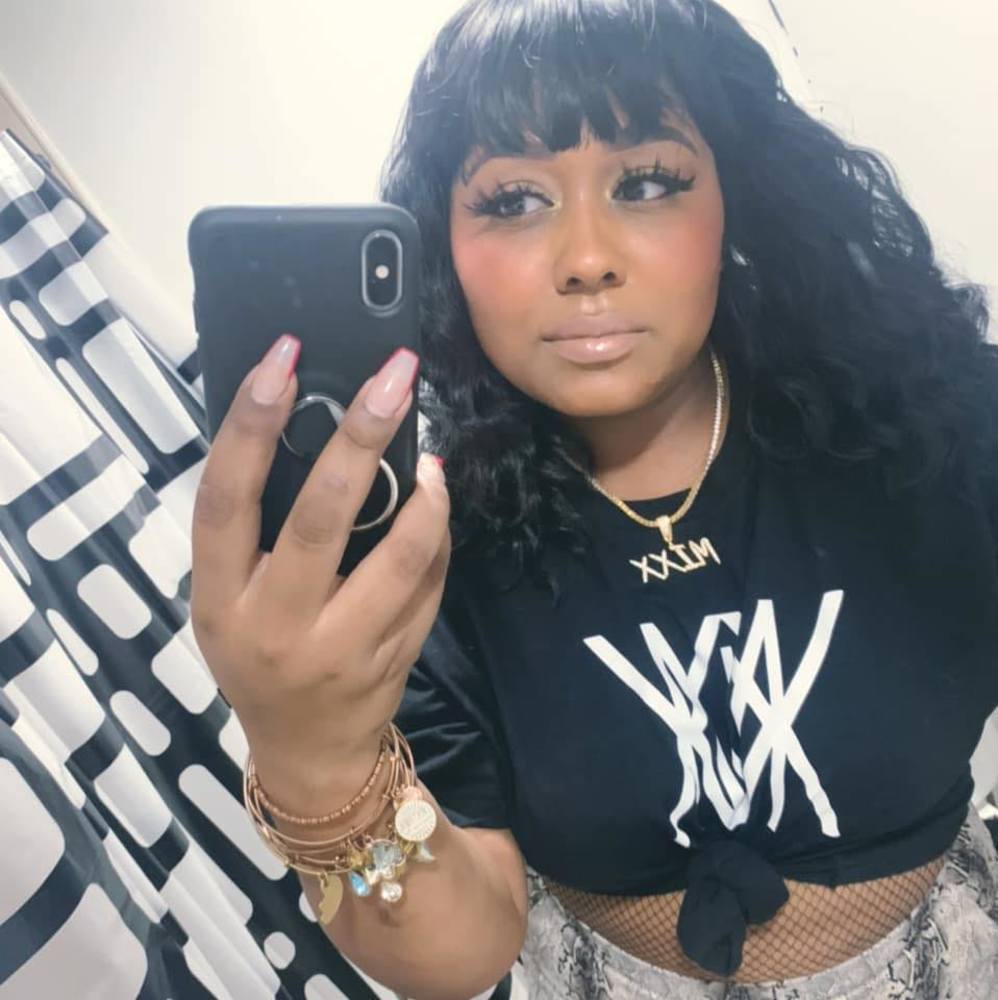 Meet your Posher, Myeisha